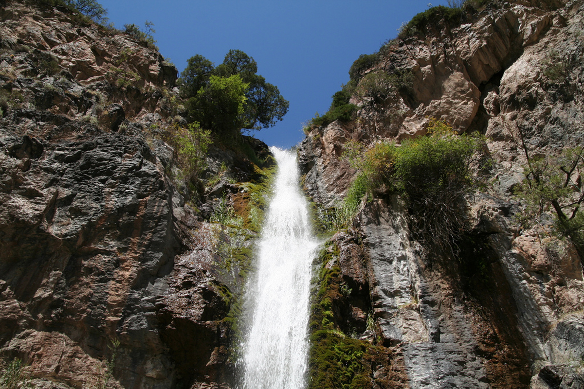 Kegety Waterfall