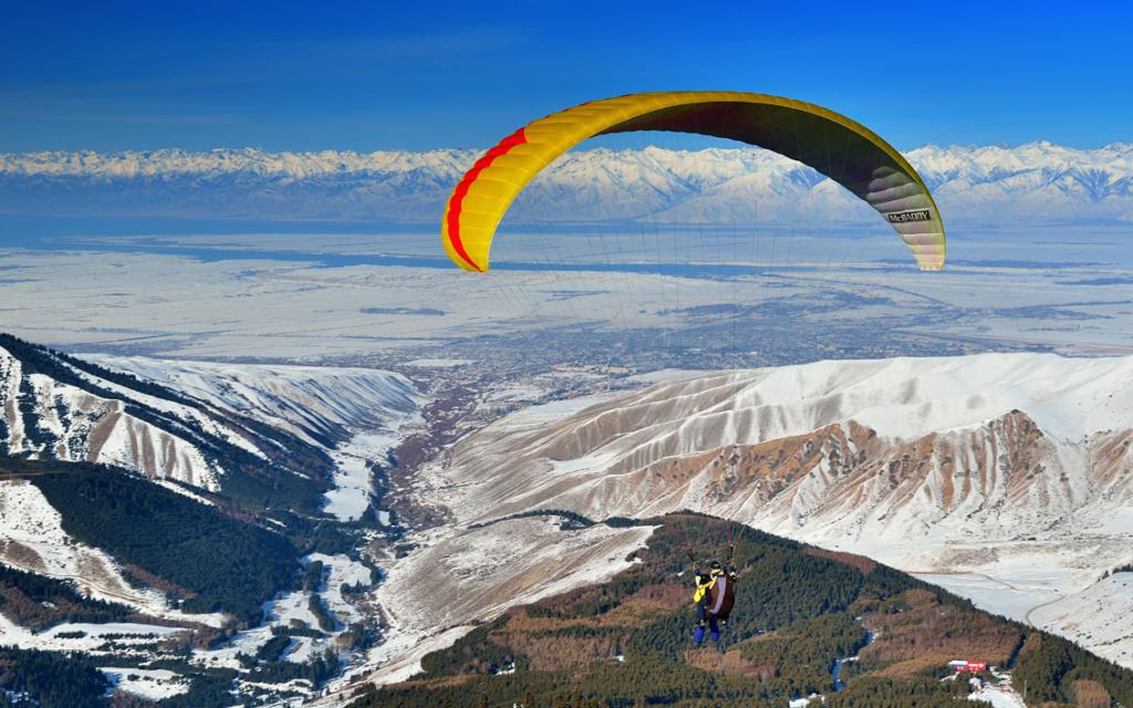 Paragliding Kyrgyzstan